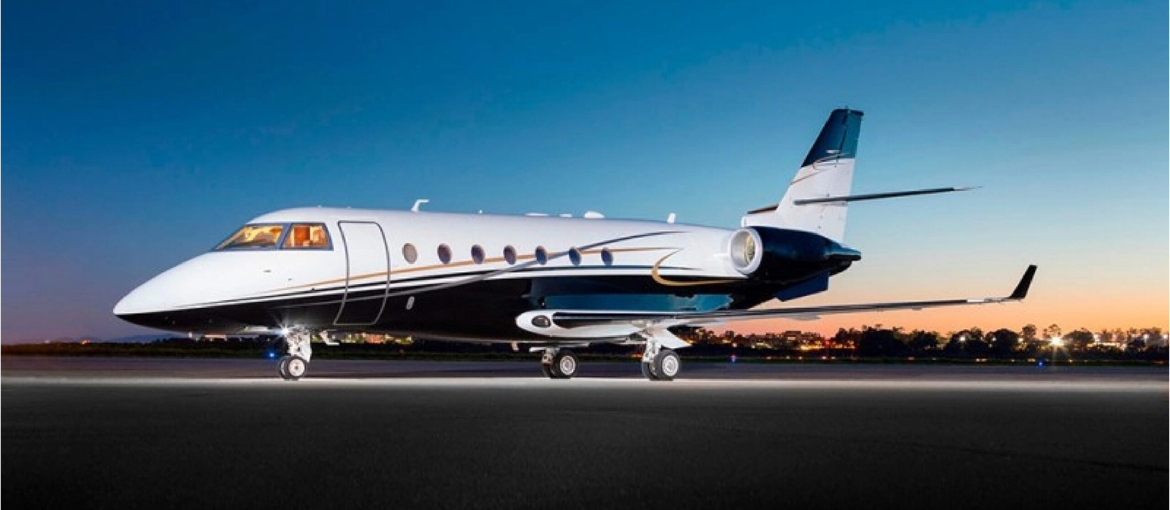 Super-Midsize private jet